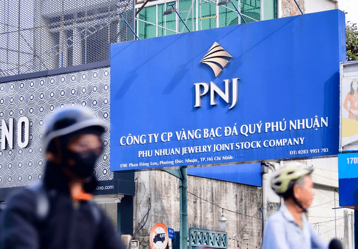 PNJ báo lỗ 283 tỉ đồng do áp lực kim cương, hé lộ số tiền mặt còn ở ngân hàng