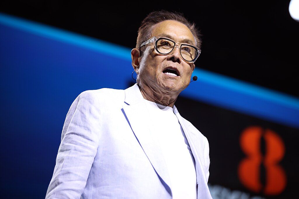 Robert Kiyosaki Predicts 2026 Economic Crash, Bitcoin and Silver Could Surge