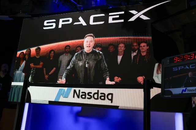 Elon Musk Becomes the First Person to Reach a $1 Trillion Net Worth After SpaceX IPO