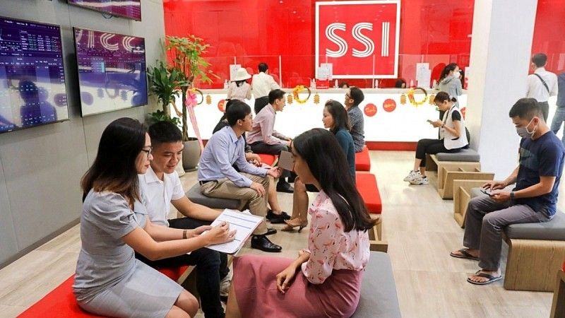 ssi-bom-them-hon-6000-ty-dong-cho-vay-chot-loi-co-phieu-vpb-20251020210252.jpg