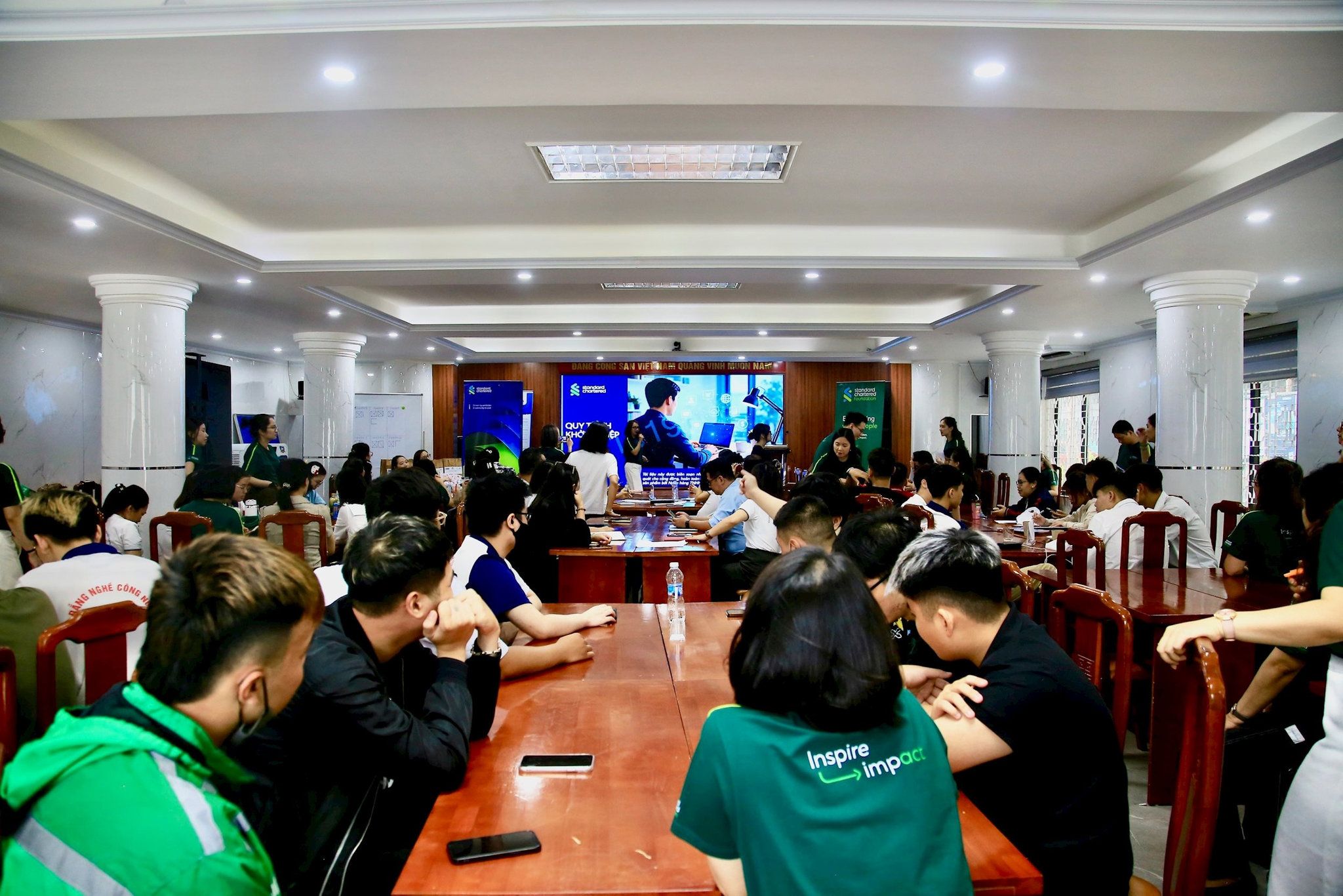 Standard Chartered Việt Nam thúc đẩy giáo dục tài chính toàn diện cho giới trẻ