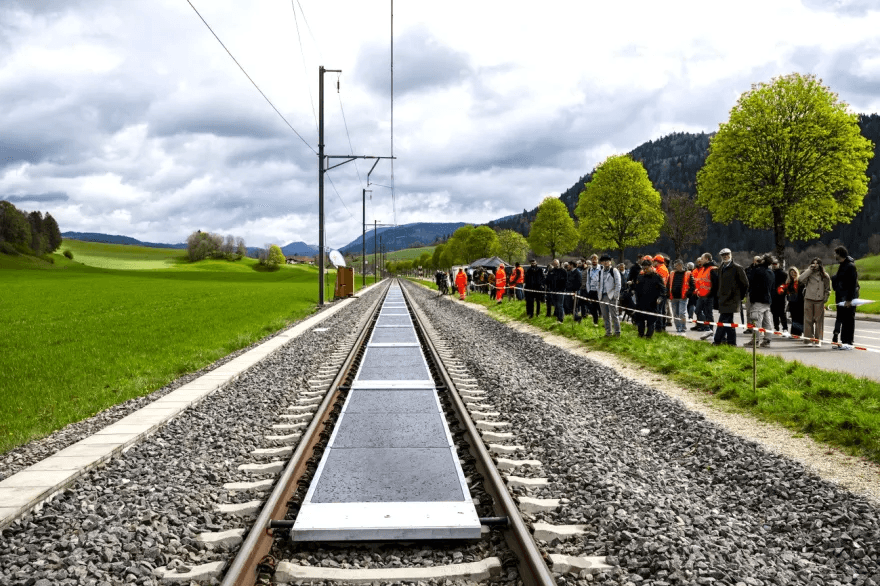 Project to Turn Railway Tracks into Solar Power Plants in Europe Advances after Swiss Testing