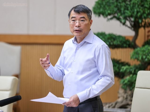 Thủ tướng yêu cầu NHNN thường xuyên đánh giá "điểm cân bằng" giữa yêu cầu kiểm soát lạm phát và hỗ trợ tăng trưởng, xác định ngưỡng cảnh báo