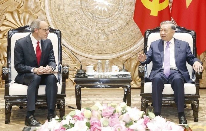 Vietnam's General Secretary and President meet Amazon leadership, call for progress in data infrastructure, AI and digital transformation