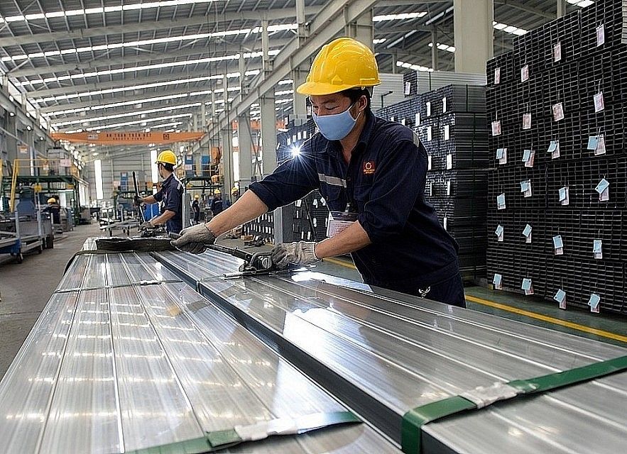 Giá thép ngày hôm nay 25/9/2026: Thép trong nước giữ giá, thị trường quốc tế giằng co