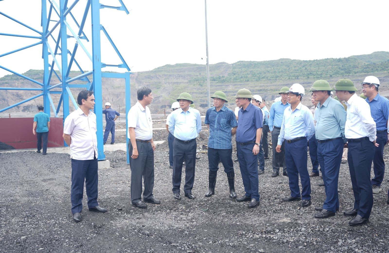 tong-giam-doc-tkv-vu-anh-tuan-cung-doan-cong-tac-kiem-tra-mb-34.jpg