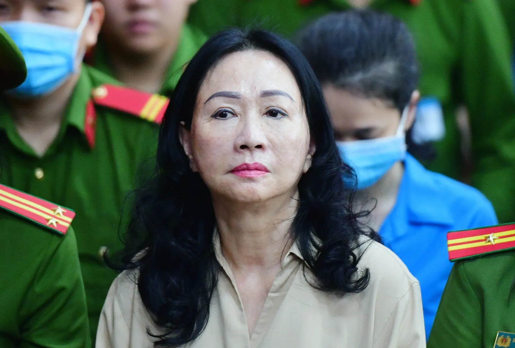 3 món trang sức kim cương của bà Trương Mỹ Lan được đấu giá hơn 25 tỷ đồng
