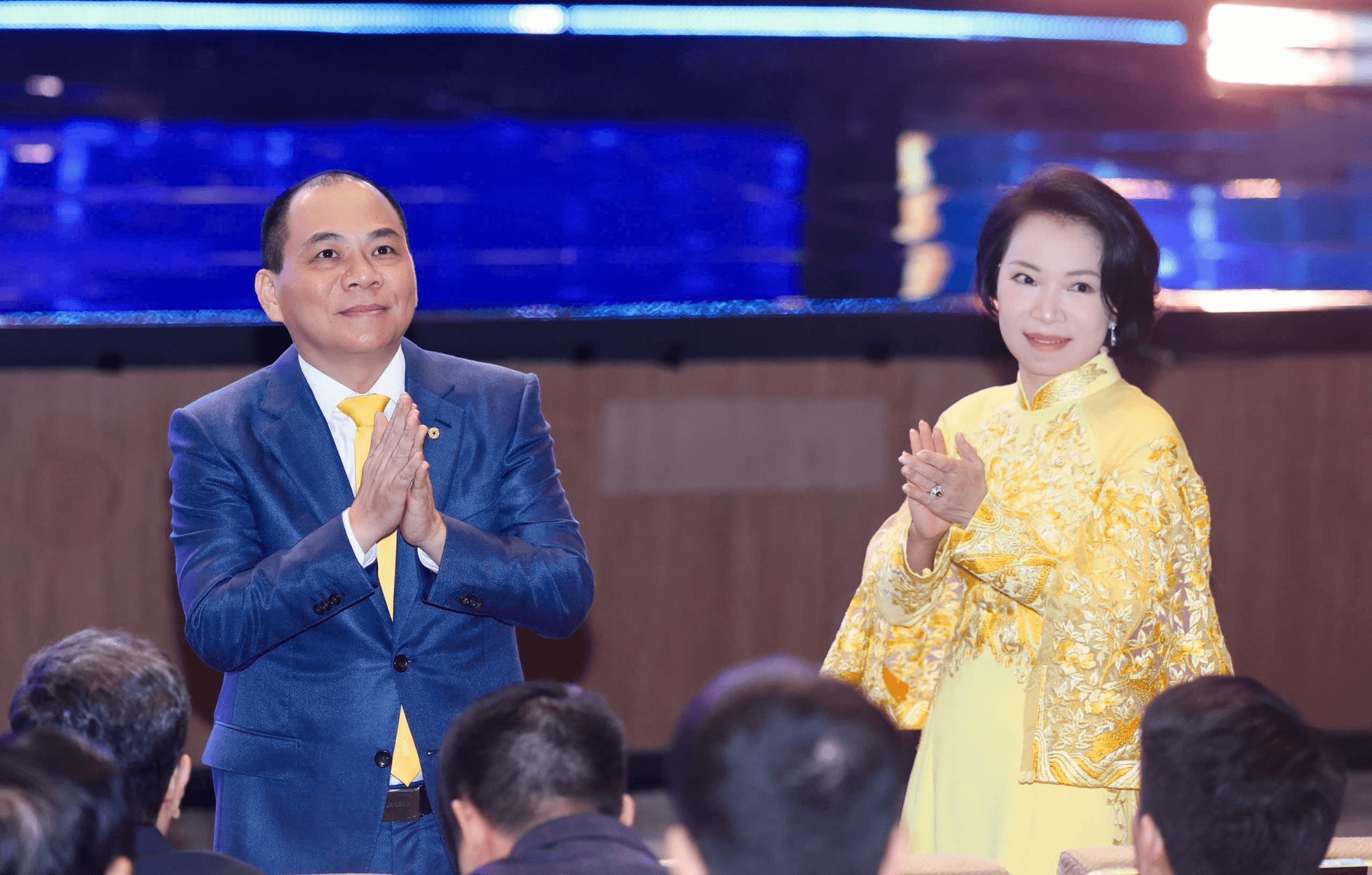 VIC tăng 4,3%, tài sản vợ chồng ông Phạm Nhật Vượng tăng hàng chục nghìn tỷ đồng