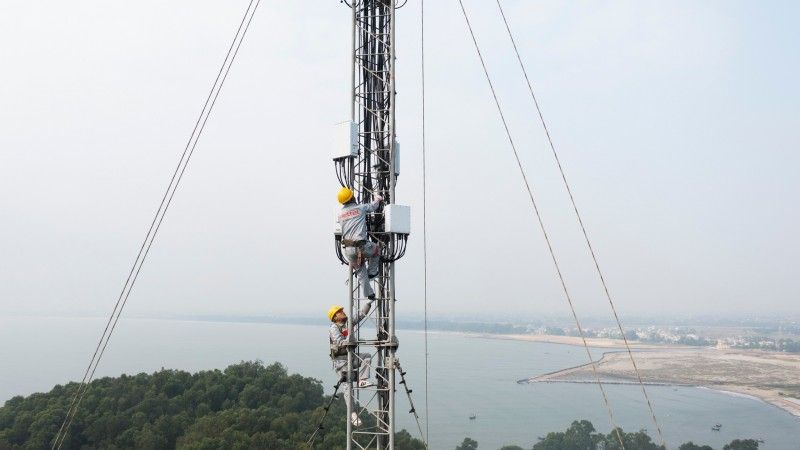 viettel-construction-thu-hon-12600-ty-dong-doanh-thu-sau-11-thang-20251217195104.jpg