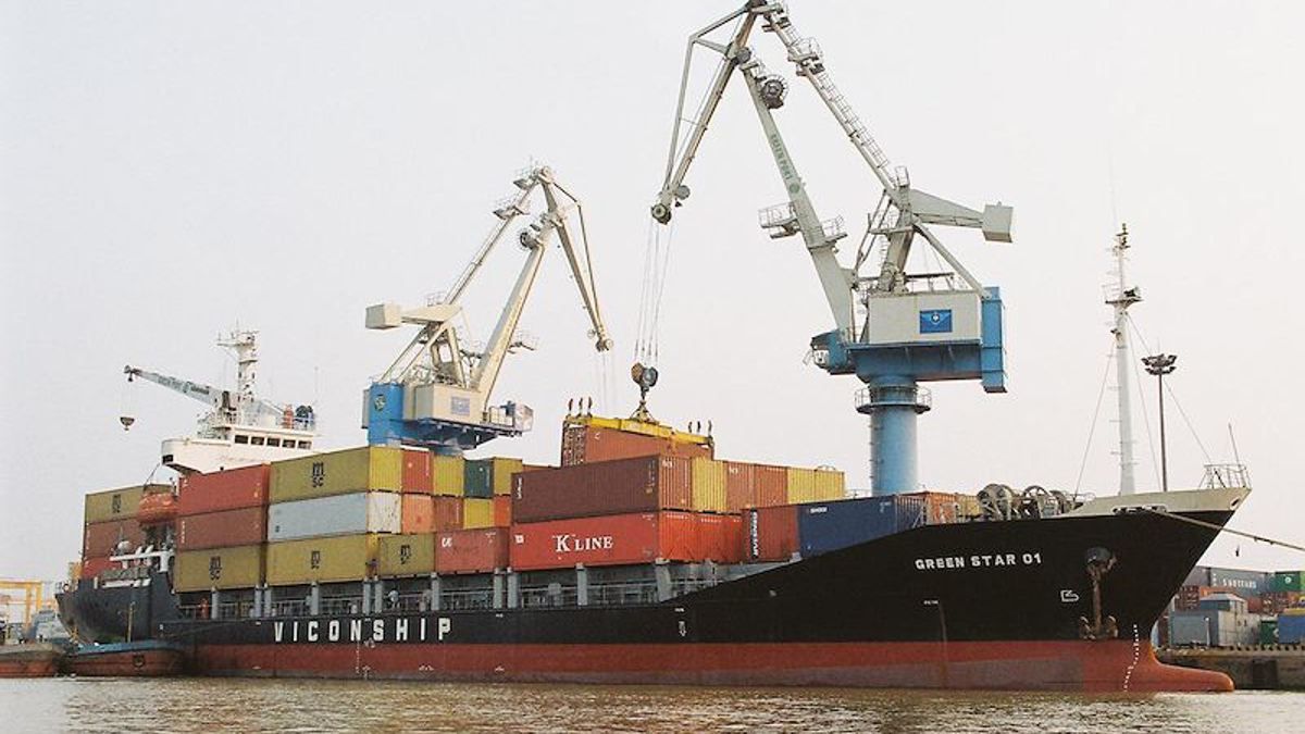 Lãnh đạo Viconship có động thái trái chiều với cổ phiếu VSC