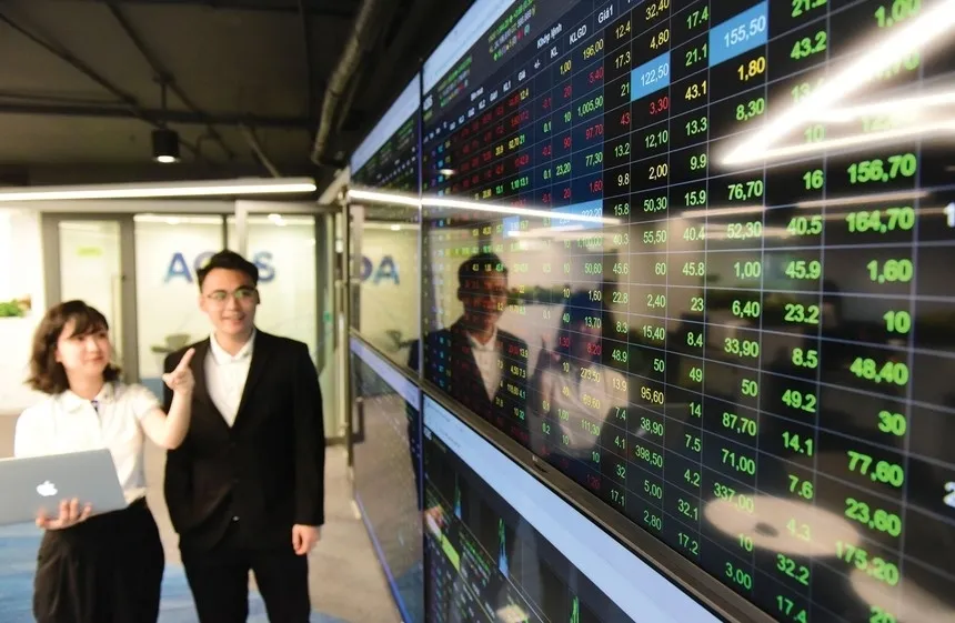 VN-Index phiên 6/10 tiếp đà hồi phục, rung lắc tại vùng 1.770 điểm