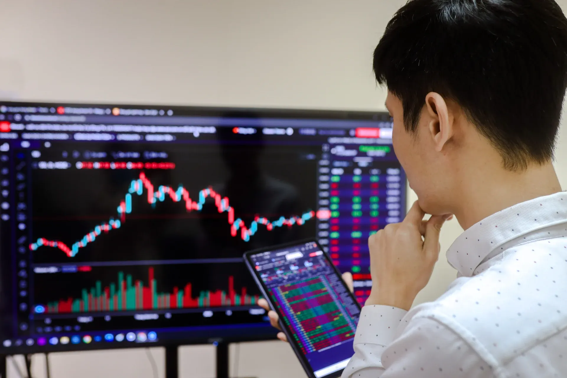 Vn Index phiên 17/7: Chưa vội mua mới, chờ VN-Index vượt 1.820 điểm