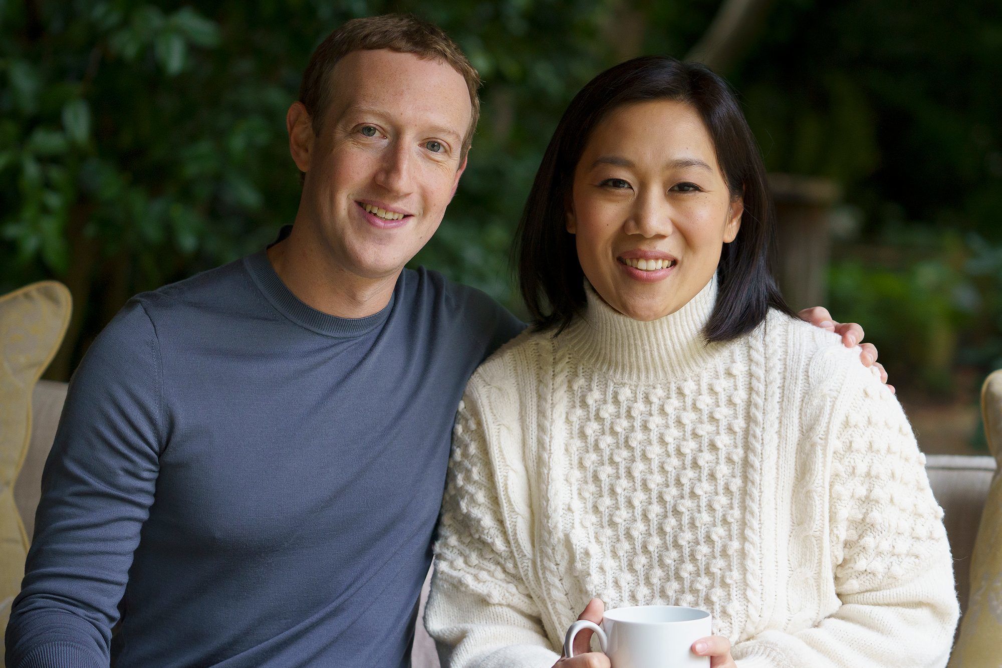 Vợ chồng Mark Zuckerberg mua lâu đài cổ rộng 178 ha tại Ireland, giá ước tính tới 35 triệu USD