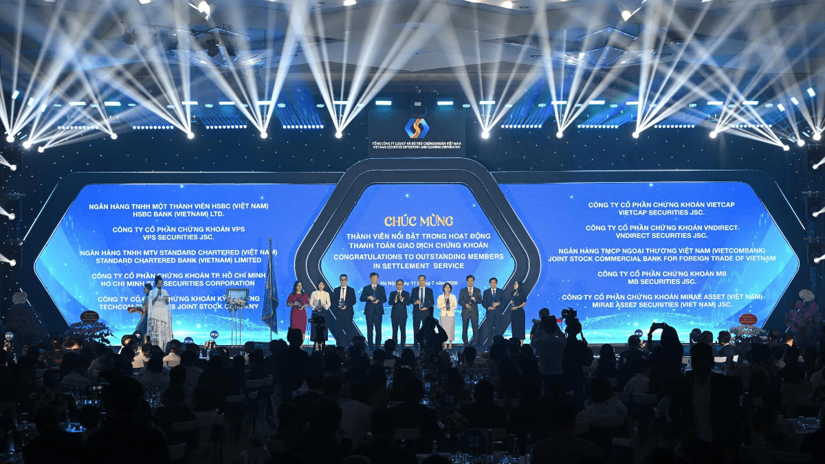 vsdc-vinh-danh-cac-don-vi-co-dong-gop-noi-bat.png