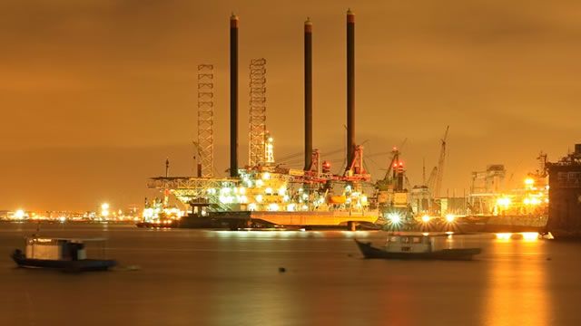 Iran ships 20 million barrels as Hormuz tensions ease; Chinese demand slump cushions oil prices